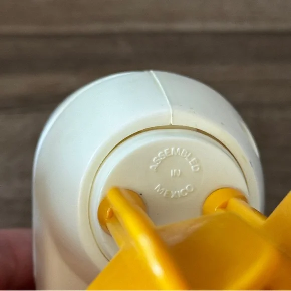 Vintage Fisher Price toy hand mixer 90s - Picture 4 of 7